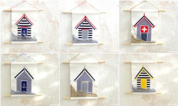 Beach House -  4 x 5.5 inches (13 x 18 cm)  / wooden profile: 6.5 inches (20 cm)